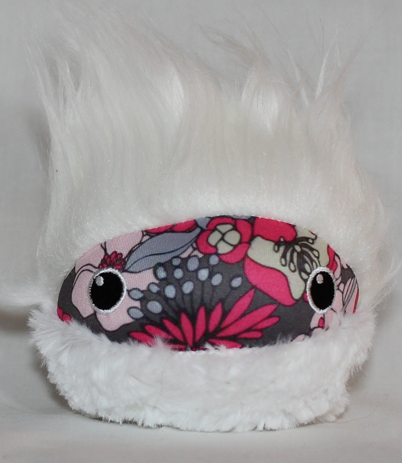 Mimbleball Ivie Loveliest Friend: 5" plush, washable therapy tool for immediate laughter, connection, calm, comfort, & emotional regulation